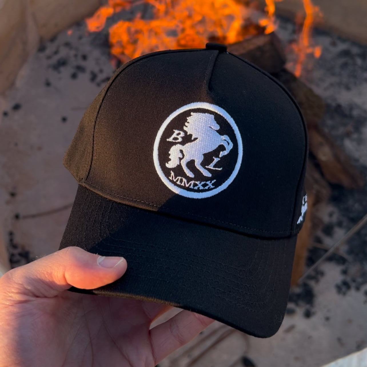 Stallion Series | Black